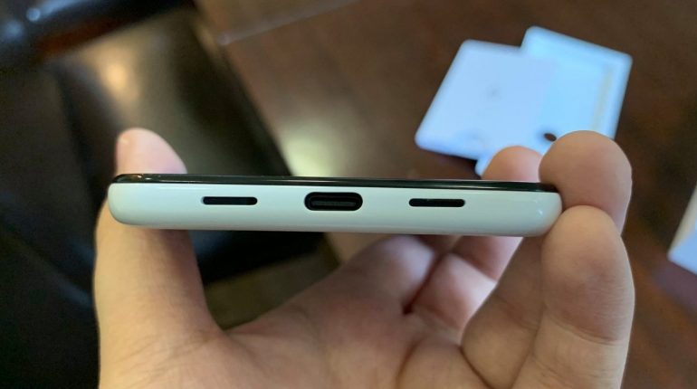 Some Google Pixel 3a owners encountering crooked USB-C, speaker cutouts – 9to5Google