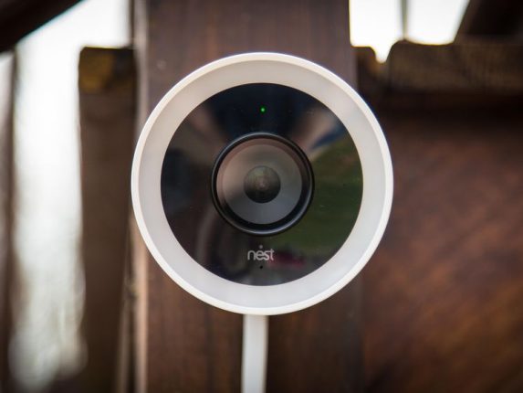 Google fixes Nest Cam smart home security bug, report says – CNET