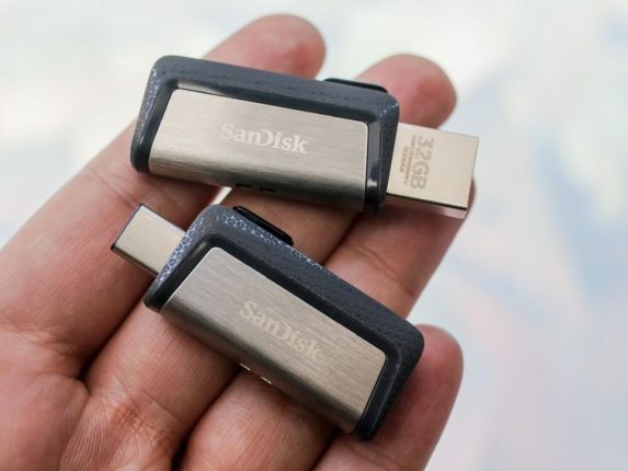 Amazon Prime Day 2019: Best deals on SSDs, hard drives and flash drives by SanDisk, WD, Seagate, LaCie – CNET