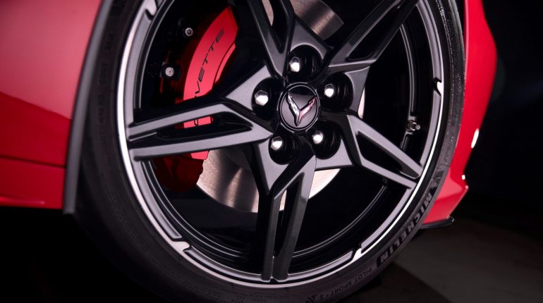 GM Ditches Chrome Wheels for New 2020 Chevrolet Corvette C8: Report – The Drive