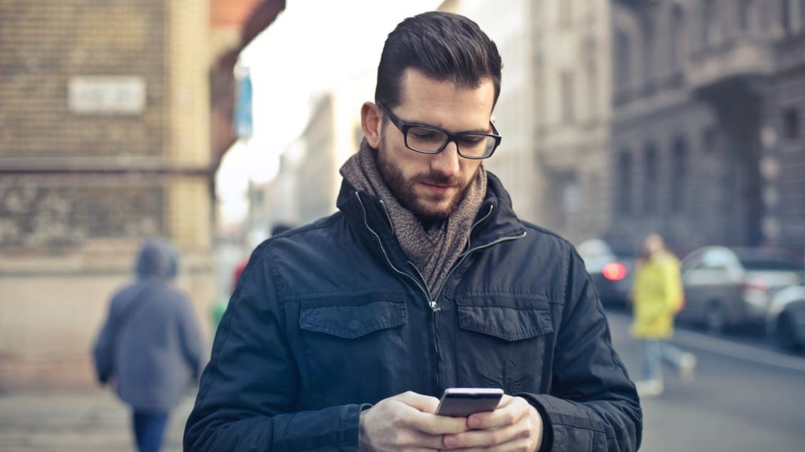 How to Access Google Maps New AR Walking Directions in Google Maps – Lifehacker