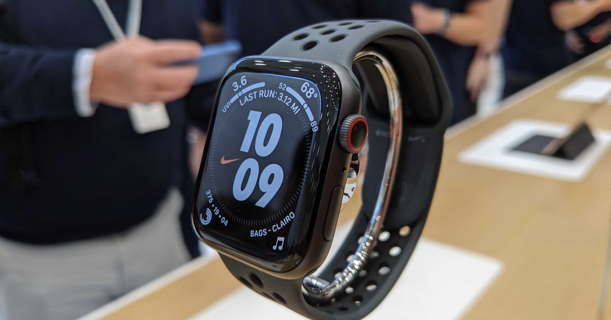 The awkward days of the Apple Watch are over – The Verge