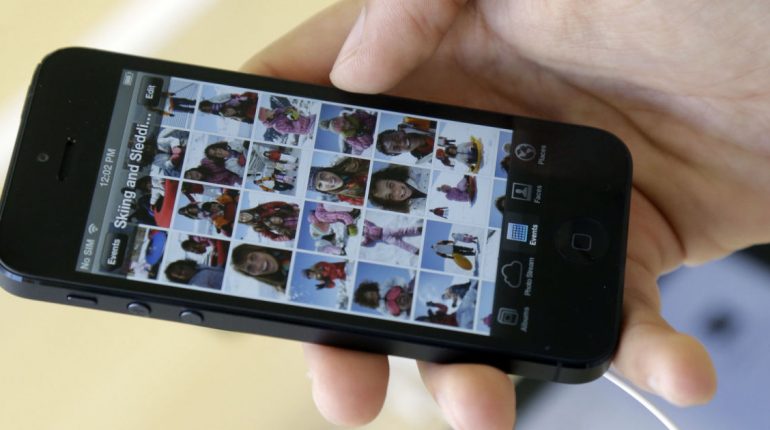 Apple warns iPhone 5 owners to update if they want to stay online – Engadget