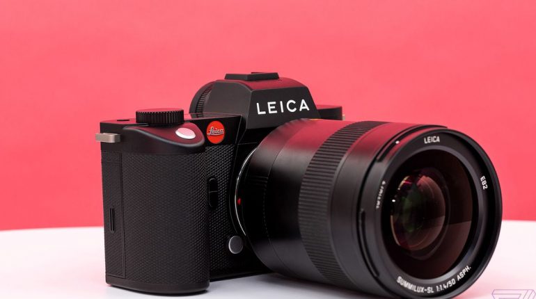 Leica’s latest full-frame mirrorless camera has a new touchscreen and more resolution – The Verge