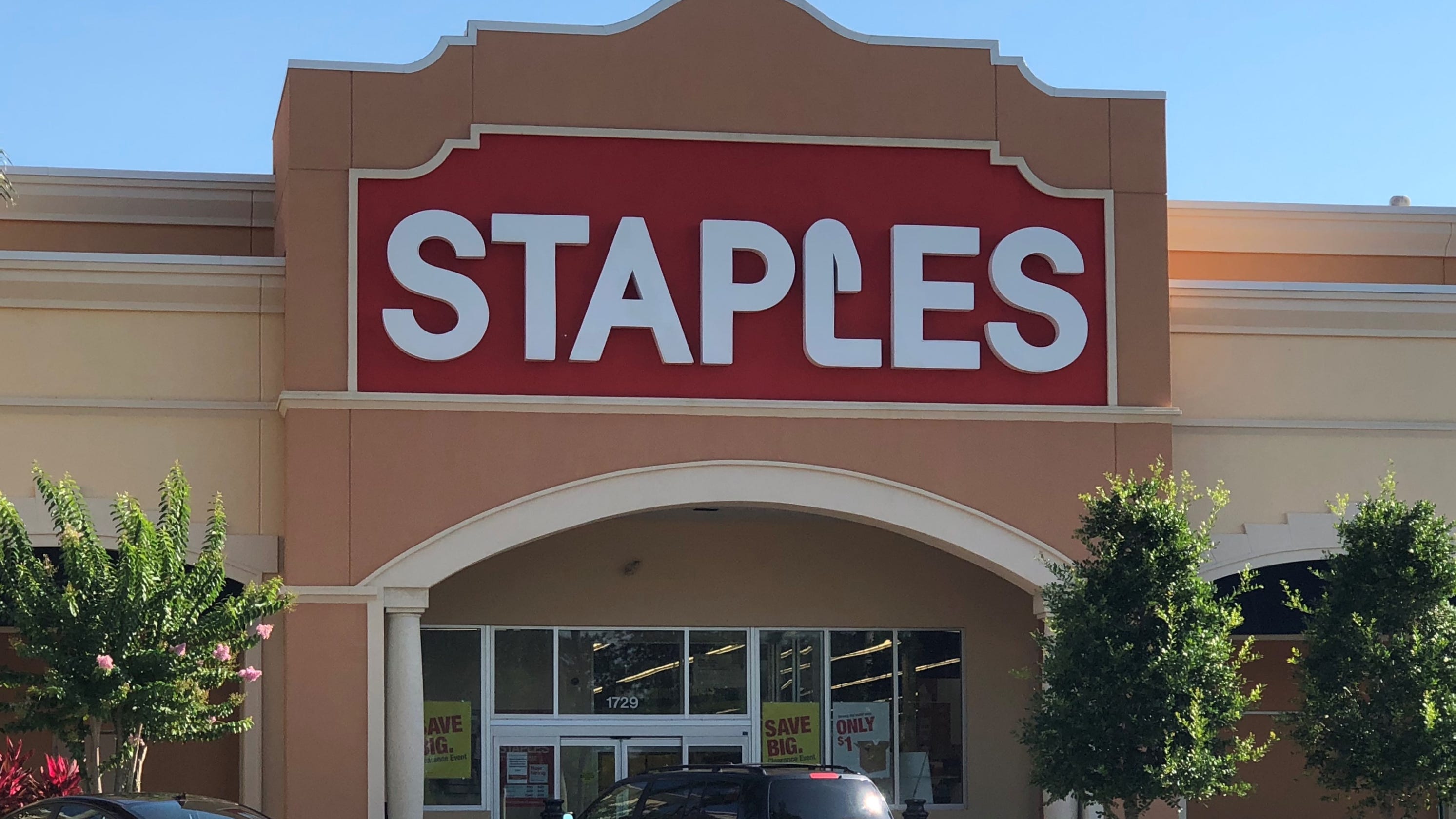 Staples’ Black Friday ad is out with deals on Apple iPad, AirPods, computers and more – USA TODAY