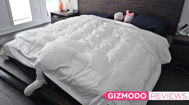 This Nifty Mattress Fan Makes Falling Asleep a Breeze – Gizmodo